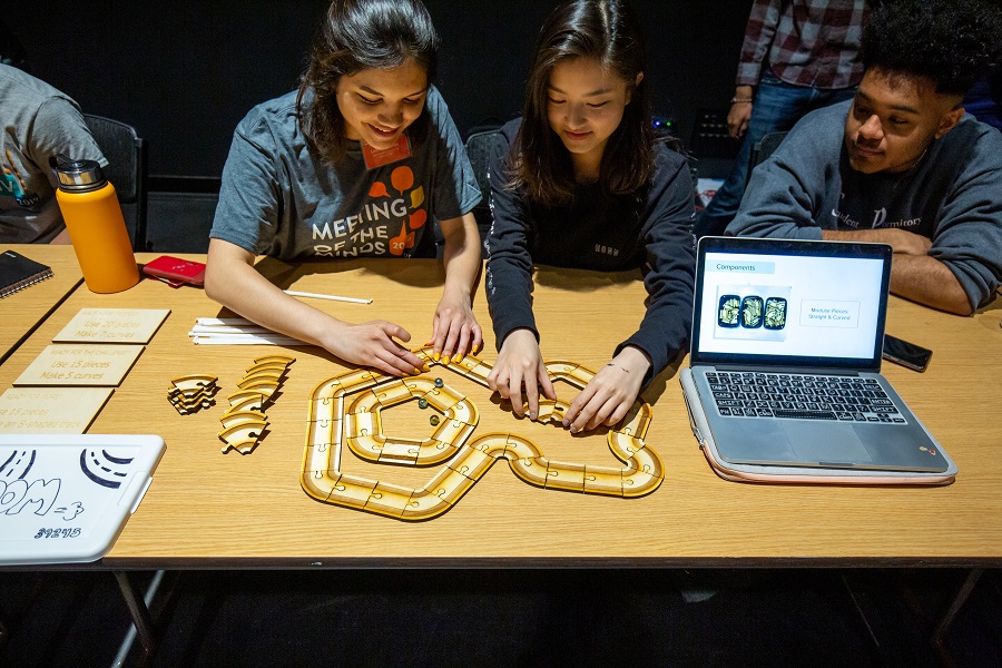 students at Meeting of the Minds